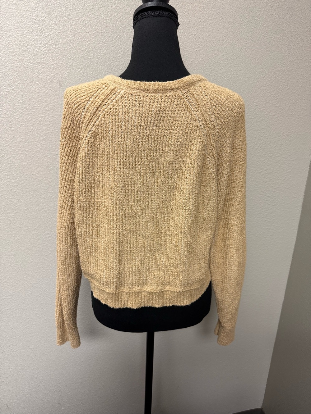 Free People Tan Cropped Knit V Neck Sweater Small Boho Cozy Chic Pullover Top - Picture 5 of 10